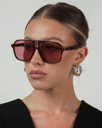 Quinn Tort/Pink Sunglasses