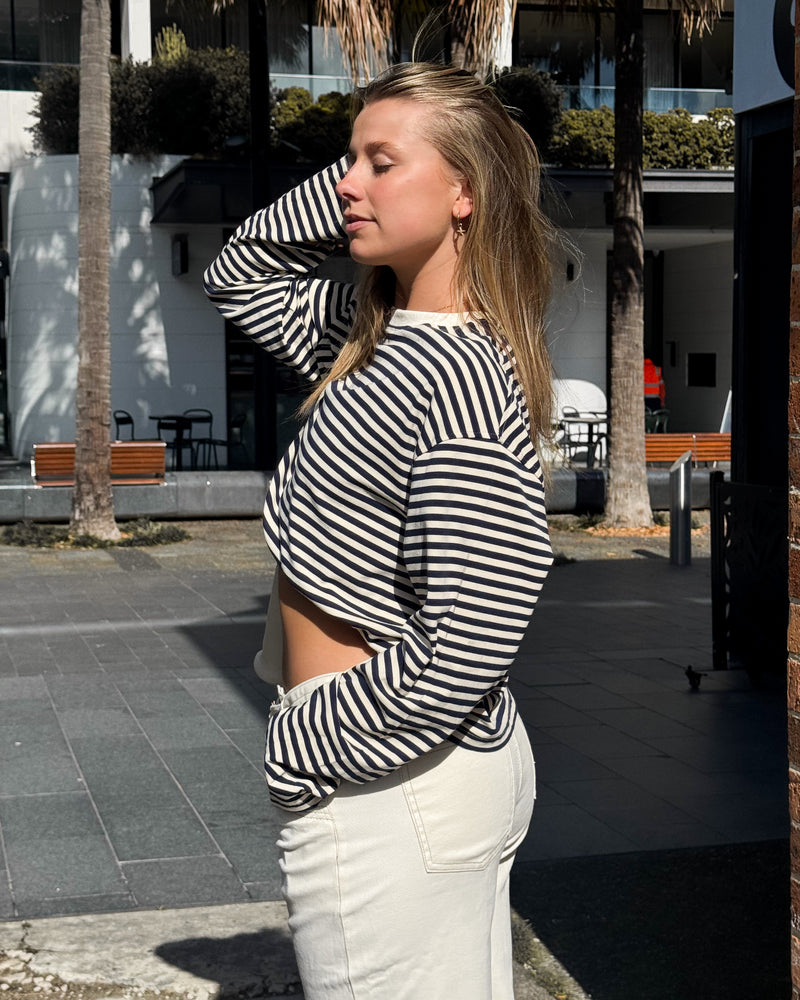 Beetle Top - Navy/Cream
