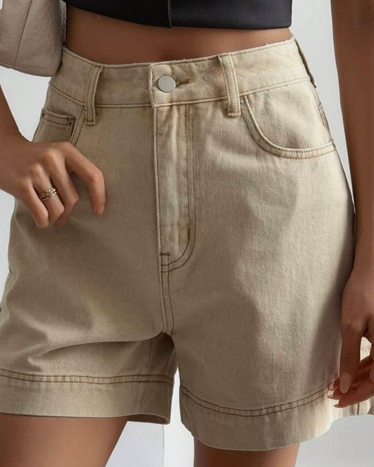 Bermuda Shorts- Sand